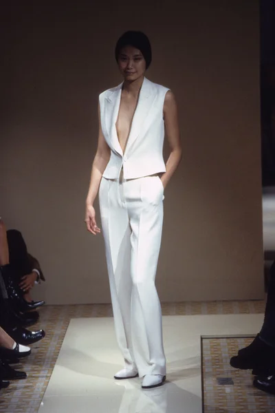 Look 5